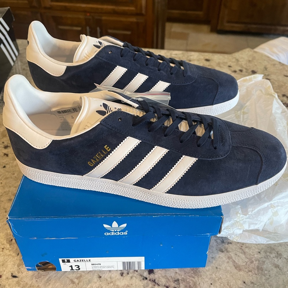 Adidas Gazelle Navy Never Worn brand new in box